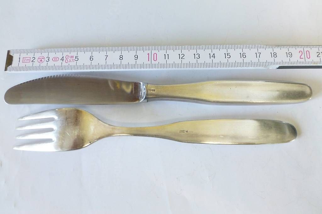 Set di posate: Besteck Messer Gabel versilbert PEKA – Usato da Reinach BL venduto da Spider63 1