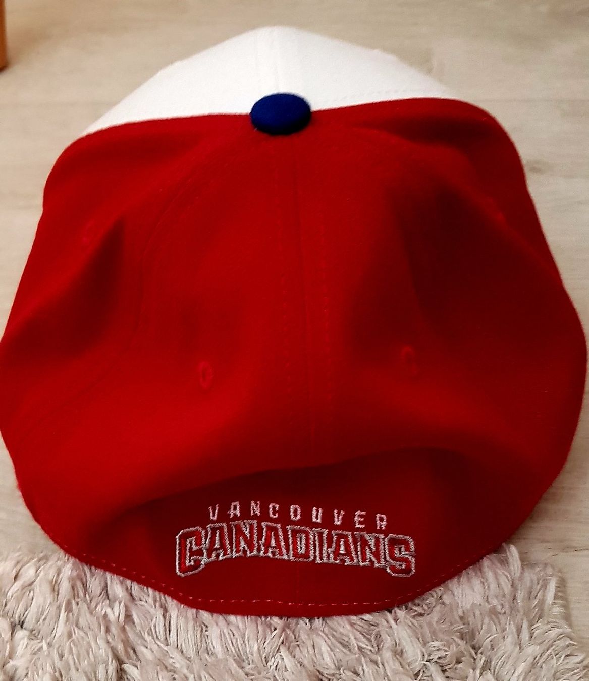 New Era Copricapi, berretti & cappellini: New Era Vancouver Canadians Kappe M/L – Nuovo e nell'imballaggio originale da Lostorf venduto da Montymonk 1