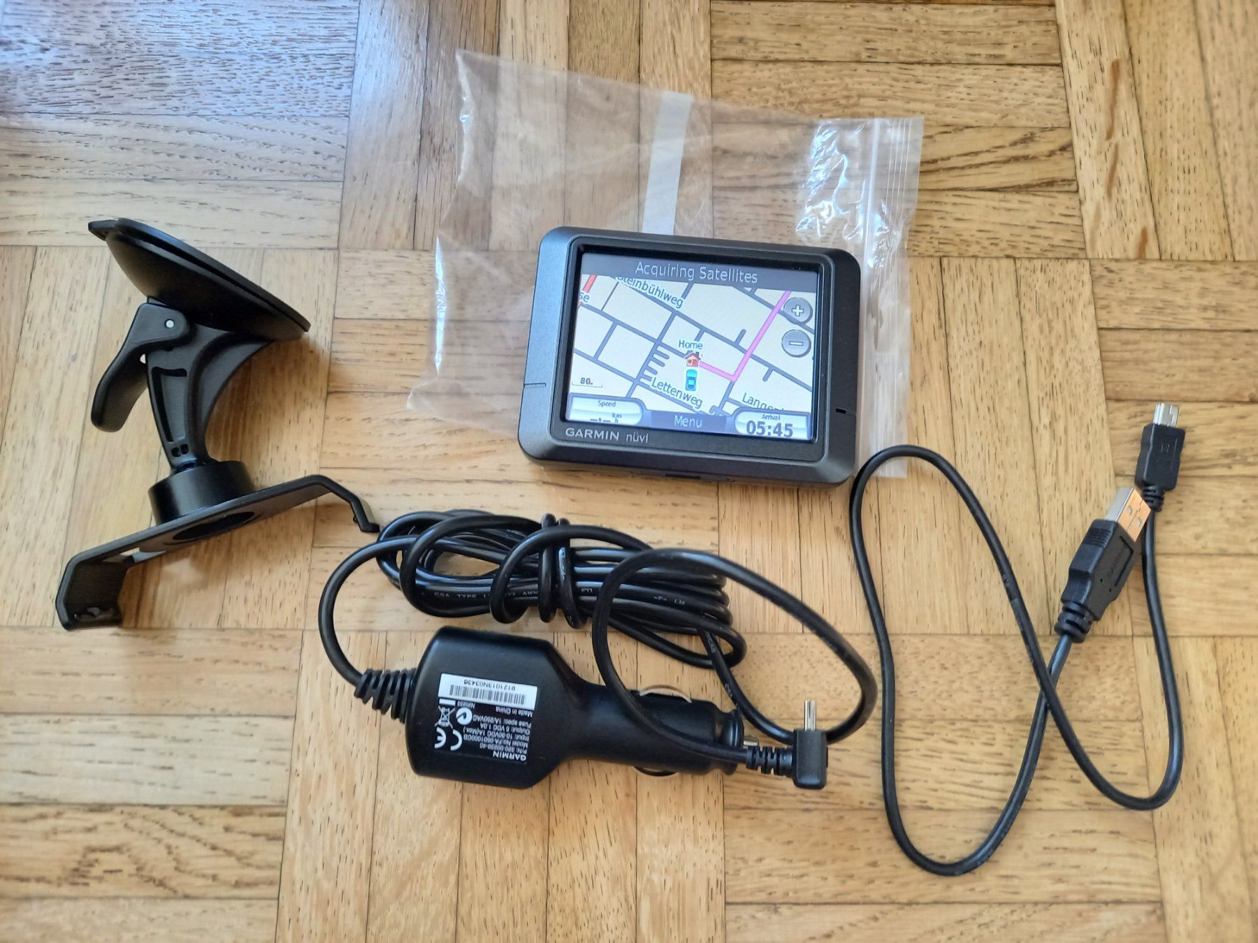 Garmin Navigatori: Garmin Nüvi 250 – Usato da Allschwil venduto da d.genchev