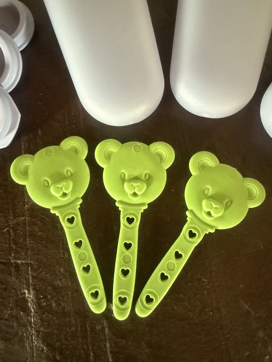 Tupperware Contenitori & Simili: Tupperware Glacestengel Bären – Nuovo e nell'imballaggio originale da Flumserberg Saxli venduto da delfinli67 1
