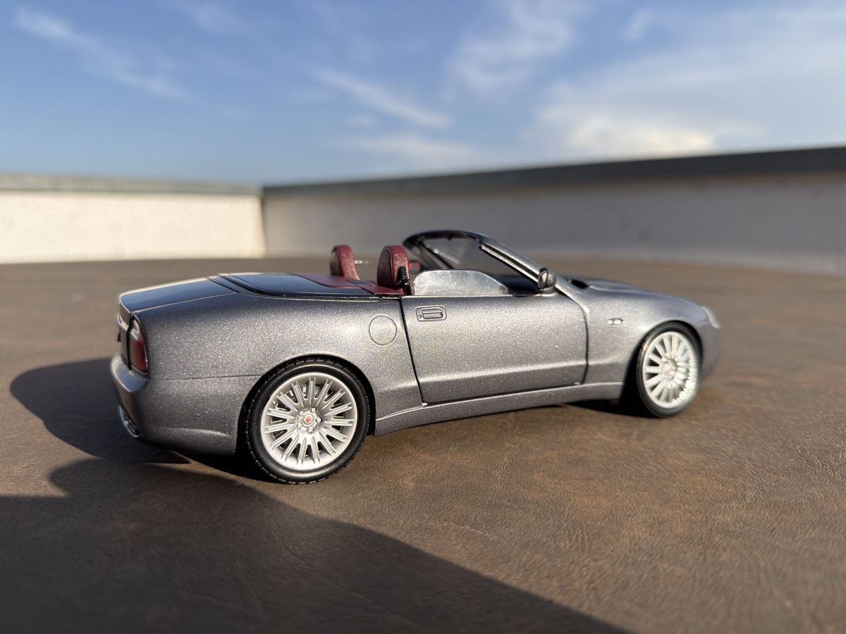 Bburago Modellini d'auto: Maserati Spyder - 1/18 - Bburago – Usato da Wolfwil venduto da Rolex1 3