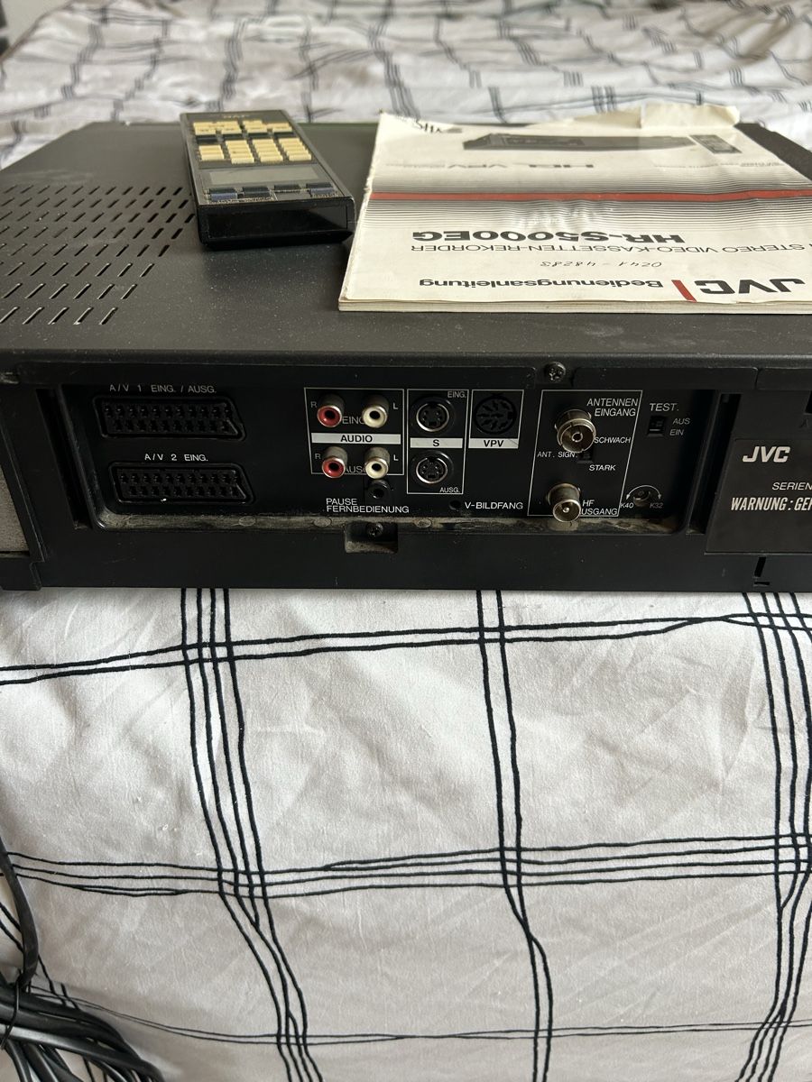 JVC Registratori: JVC HR-S5000 Super VHS – Difettoso da Oberstammheim venduto da Dbsound24 5