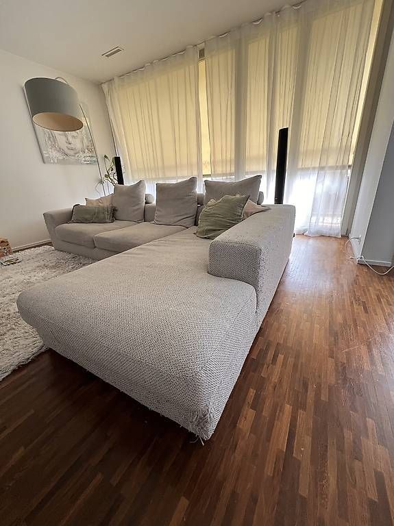 Sofas: Hellgraues Sofa - Gebraucht - Gratis – Gebraucht aus Glattpark (Opfikon) von yannik7591 1