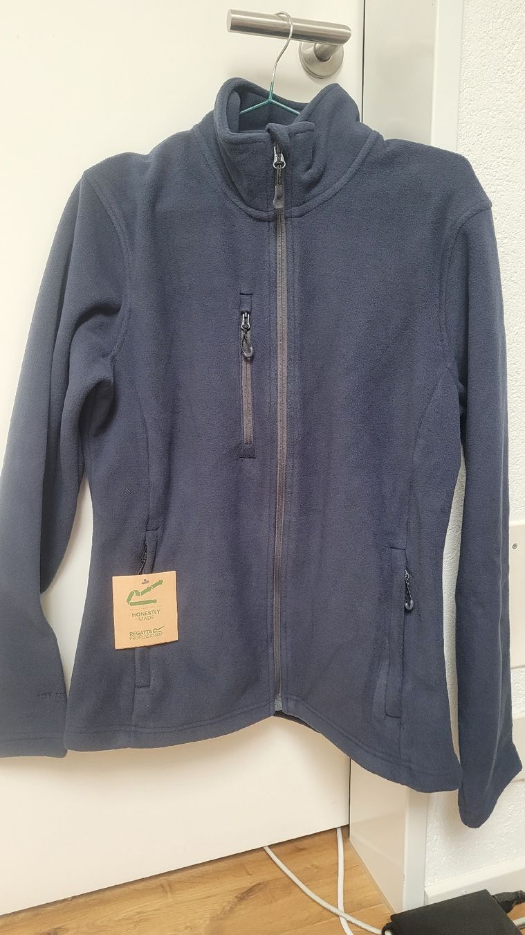 Jacken: Fleecejacke 38 marinelblau neu – Neu und originalverpackt aus Brunnen von berggeiss76