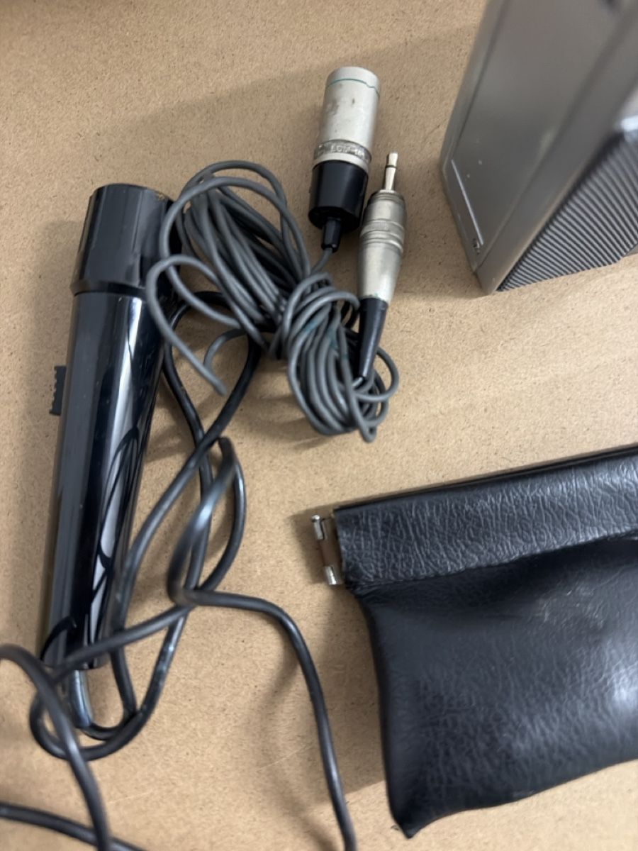 JVC Enregistreurs: Registratore JVC Mini Cassetta CQ-P100 con microfono e borsa – D'occasion à basel par Swiss._.1978 3