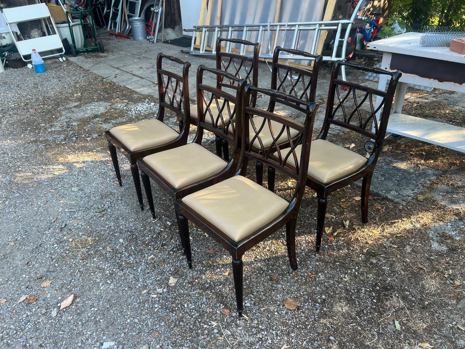 Chaises: 6 Stück alte Stühlen, Nr 1 – D'occasion à Glattfelden par maa_qcj8 1