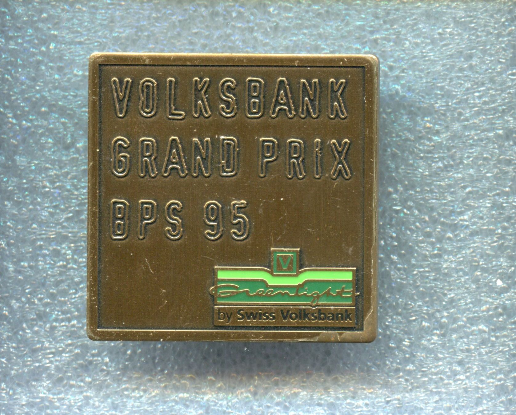 Placchette & Badge: VOLKSBANK  GRAND PRIX '95 – Usato da Winterthur venduto da Sammleroase