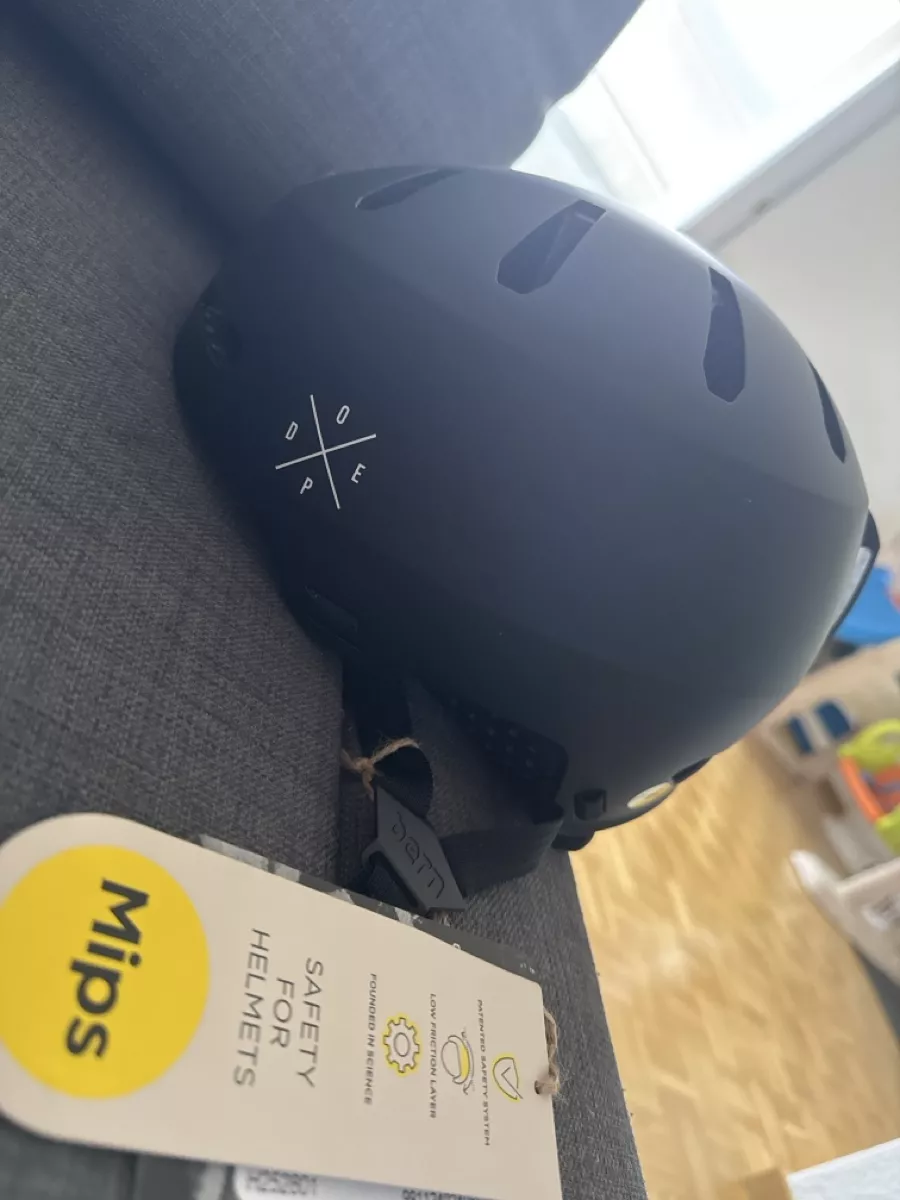 Dope Helme: Dope Helm – Neu (gemäss Beschreibung) aus Göschenen von Lord.Raiden