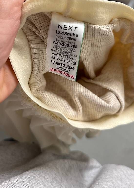 Pantalons: Hose mit Rock Mädchen 86 – Neuf avec emballage d'origine à Utzenstorf par lad_s52h 1