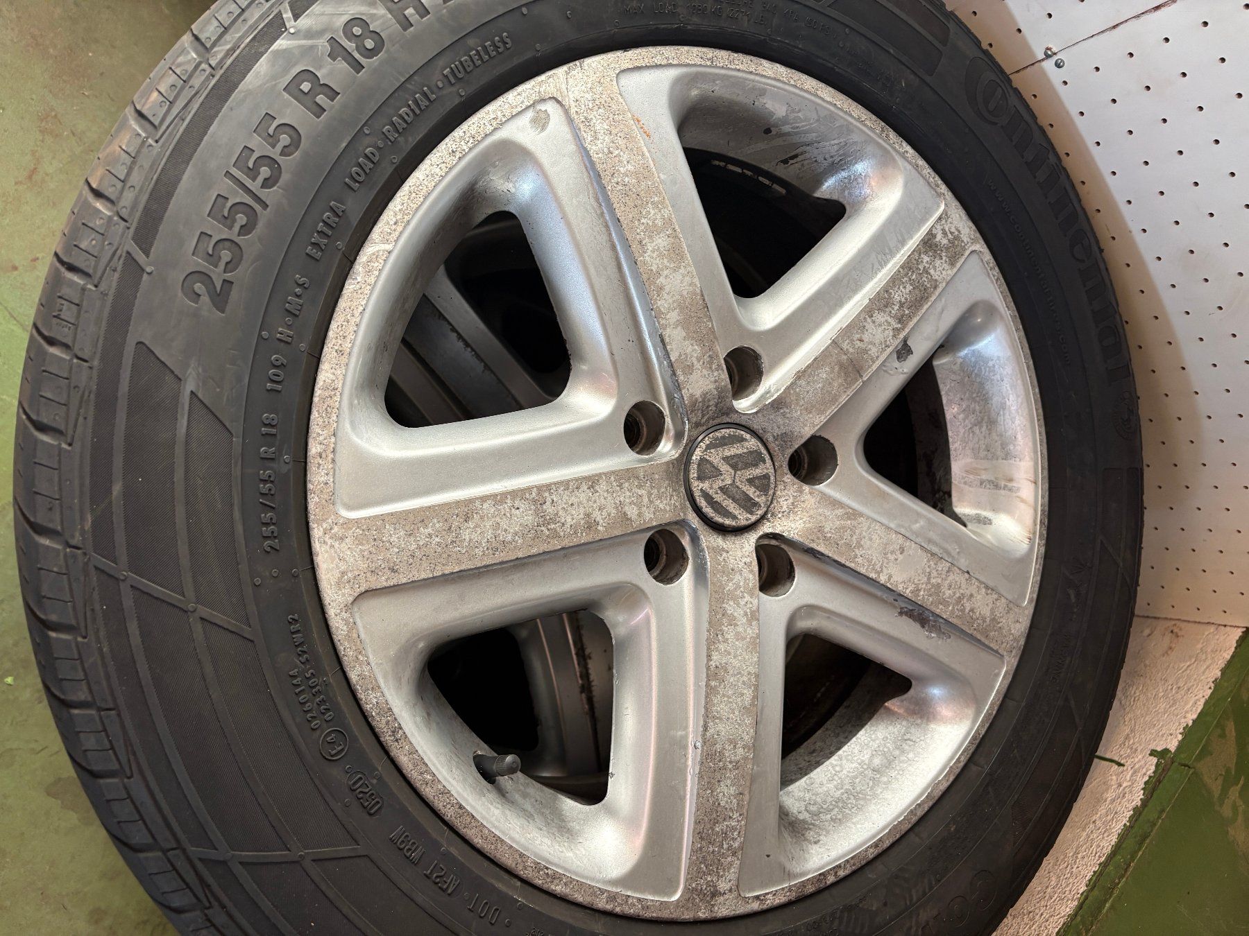 Pneumatici & Ruote complete: Winterräder 255/50 R18 – Usato da Kaltbrunn venduto da Steoli74