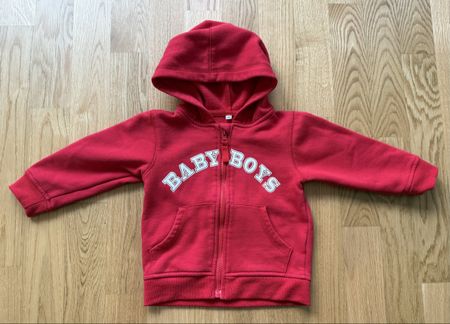 Jaquette avec capuche, taille 23 mois