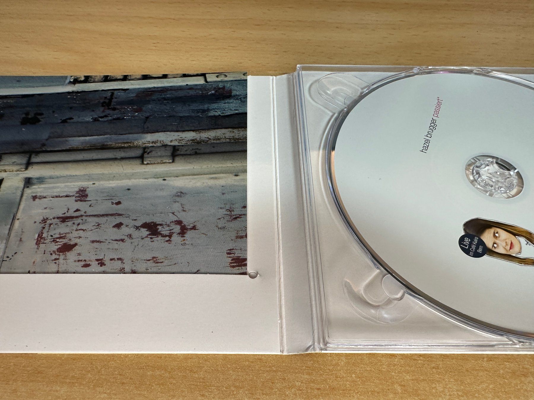 CD: Hazel Brugger – Hazel Brugger Passiert – Usato da Rikon im Tösstal venduto da Alpenmutz 2
