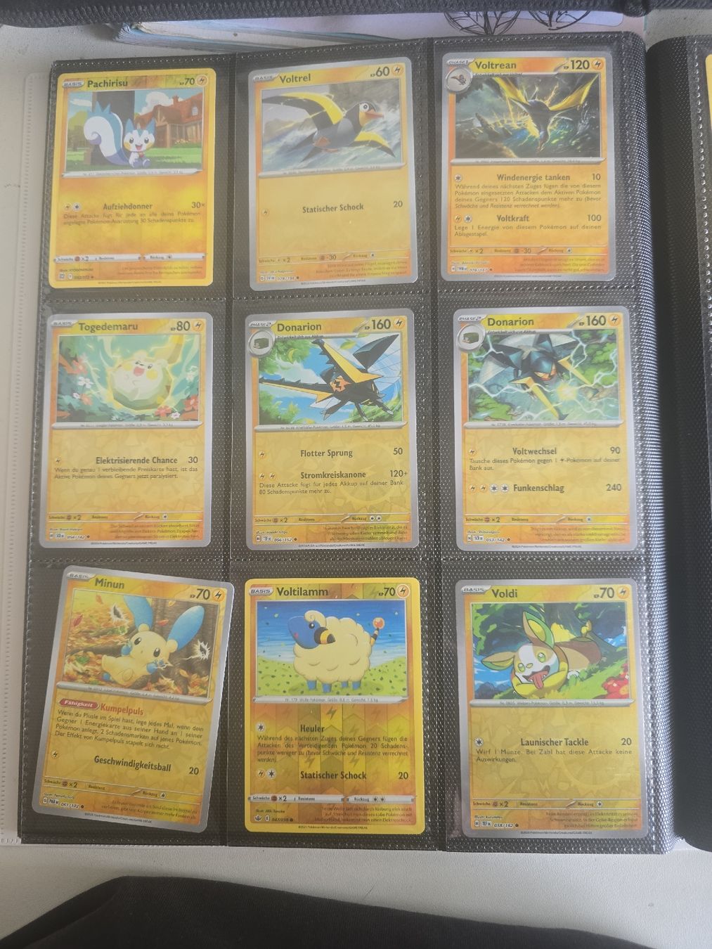 Pokémon Carte collezionabili: Pokémon Elektro Reverse Holo Bundle, 35Stk. DE – Nuovo (secondo la descrizione) da Pfäffikon SZ venduto da gmw_8nk9 3