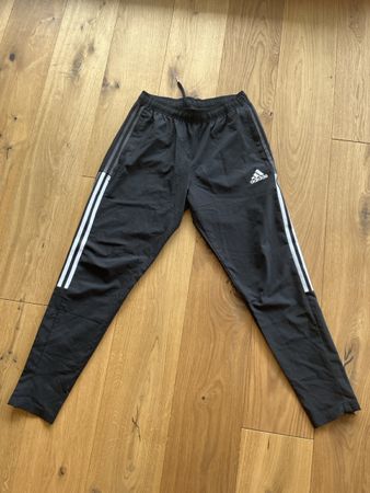 Adidas Trainingshose / Jogginghose schwarz, Gr. M