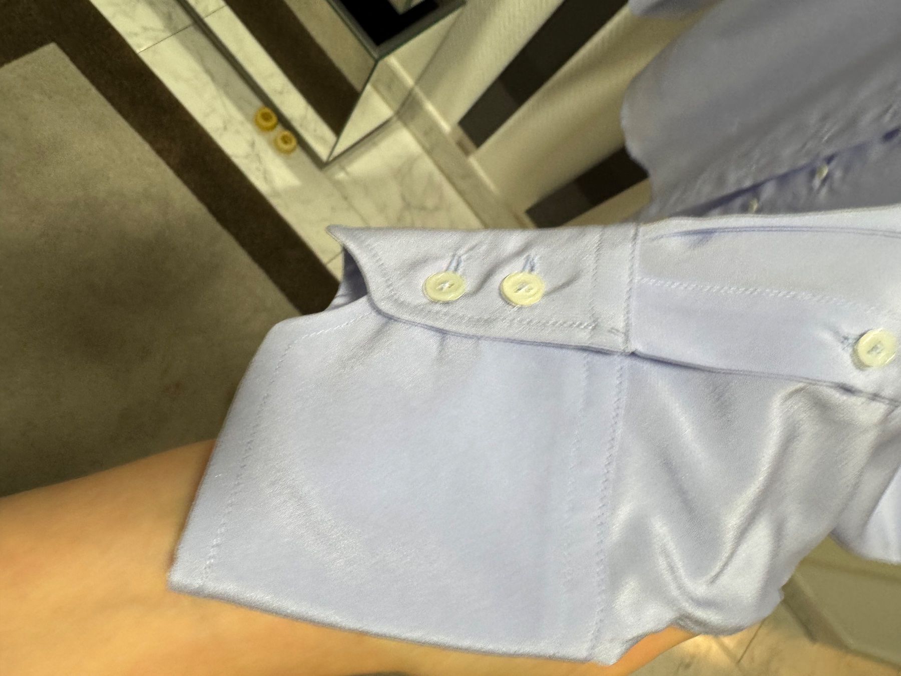 Van Laack Camicette: Van Laack Seidenbluse Hellblau, Top Zustand! – Nuovo (secondo la descrizione) da Erlenbach ZH venduto da msa_x26y 3