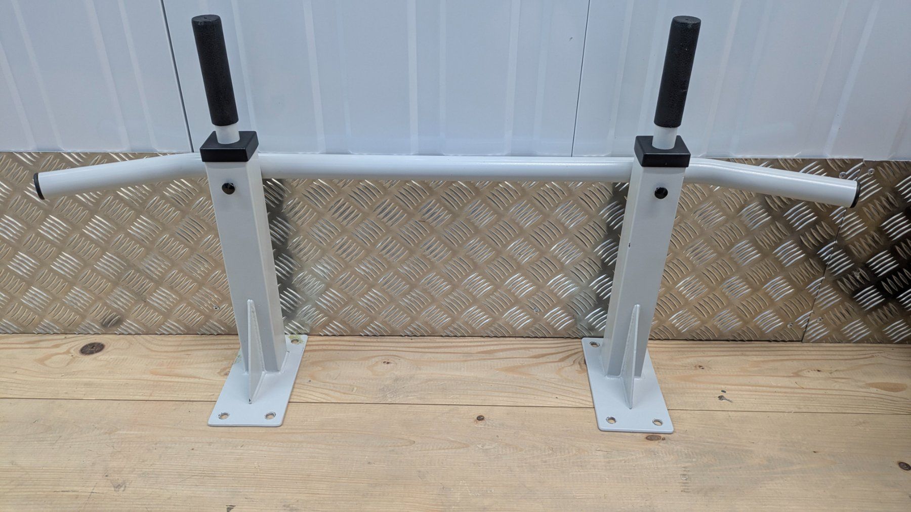 Hometrainer: Barre de traction murale – Gebraucht aus Estévenens von Rockingirl