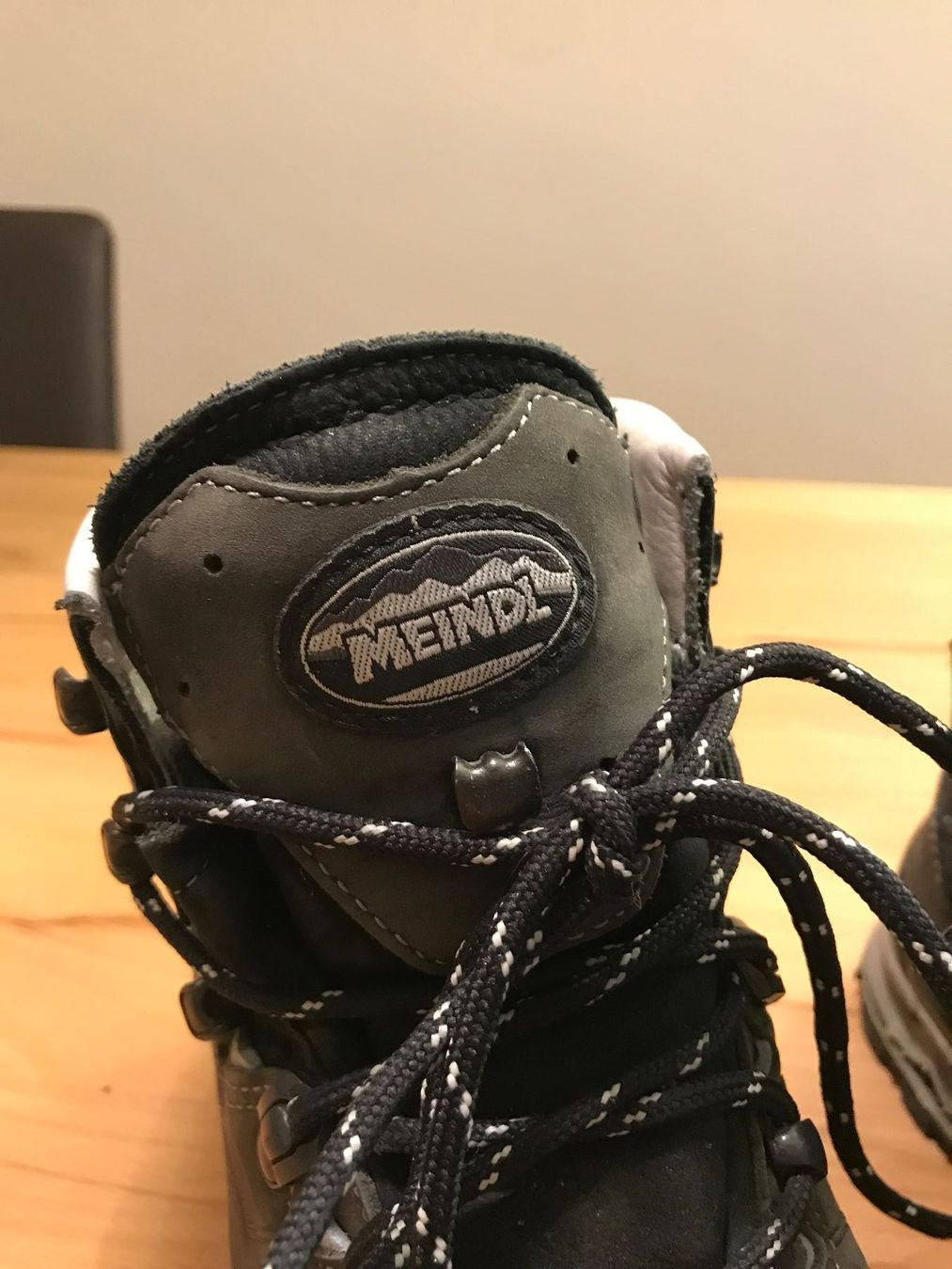 Meindl Chaussures hommes: Wanderschuhe Meindl Grösse 6 / 39.5 – D'occasion à Küsnacht ZH par Hell11 3