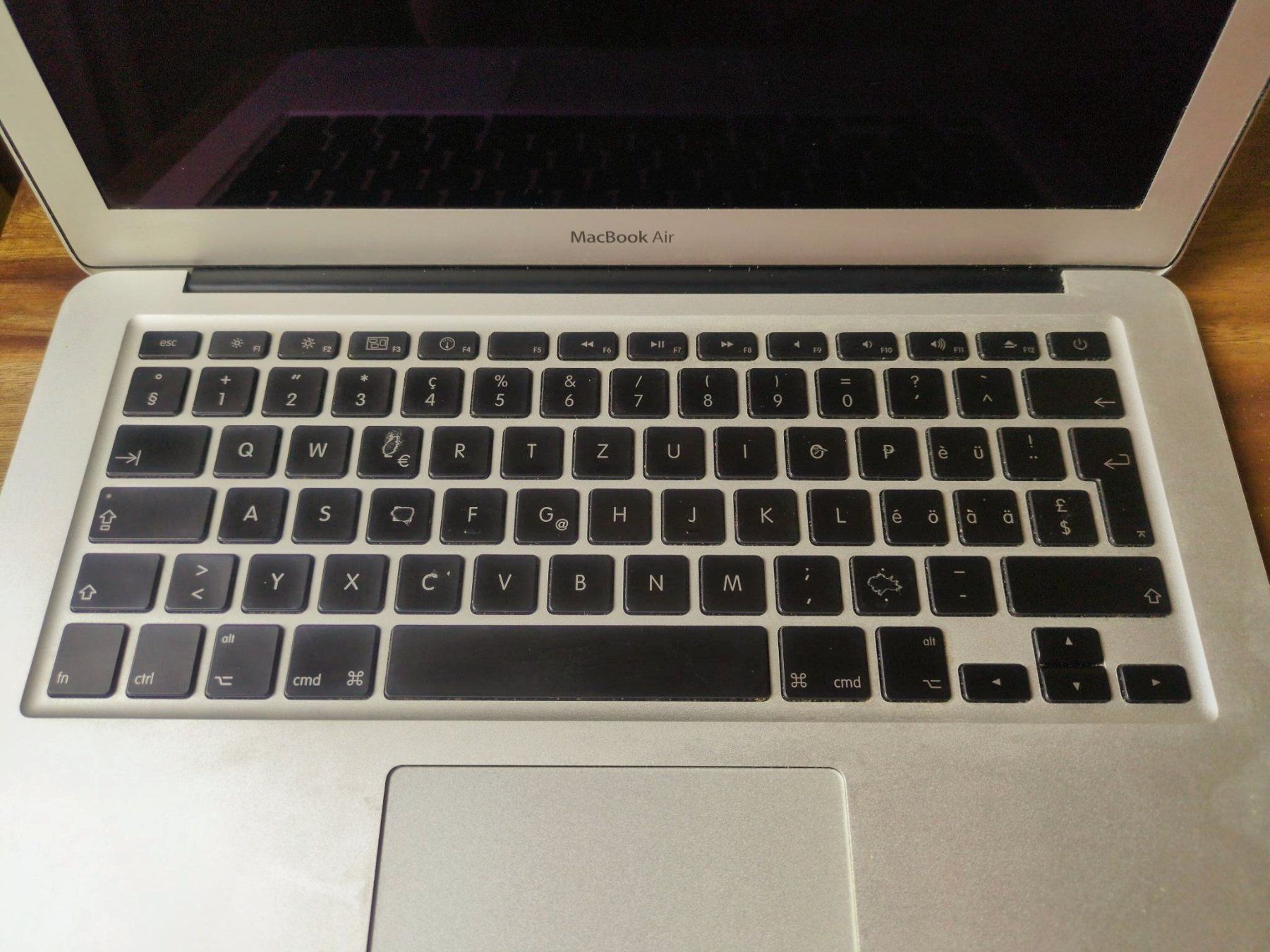 Apple Notebook: MacBook Air 2011 & iPad 2 2011 – Usato da Langenthal venduto da YElektra 1