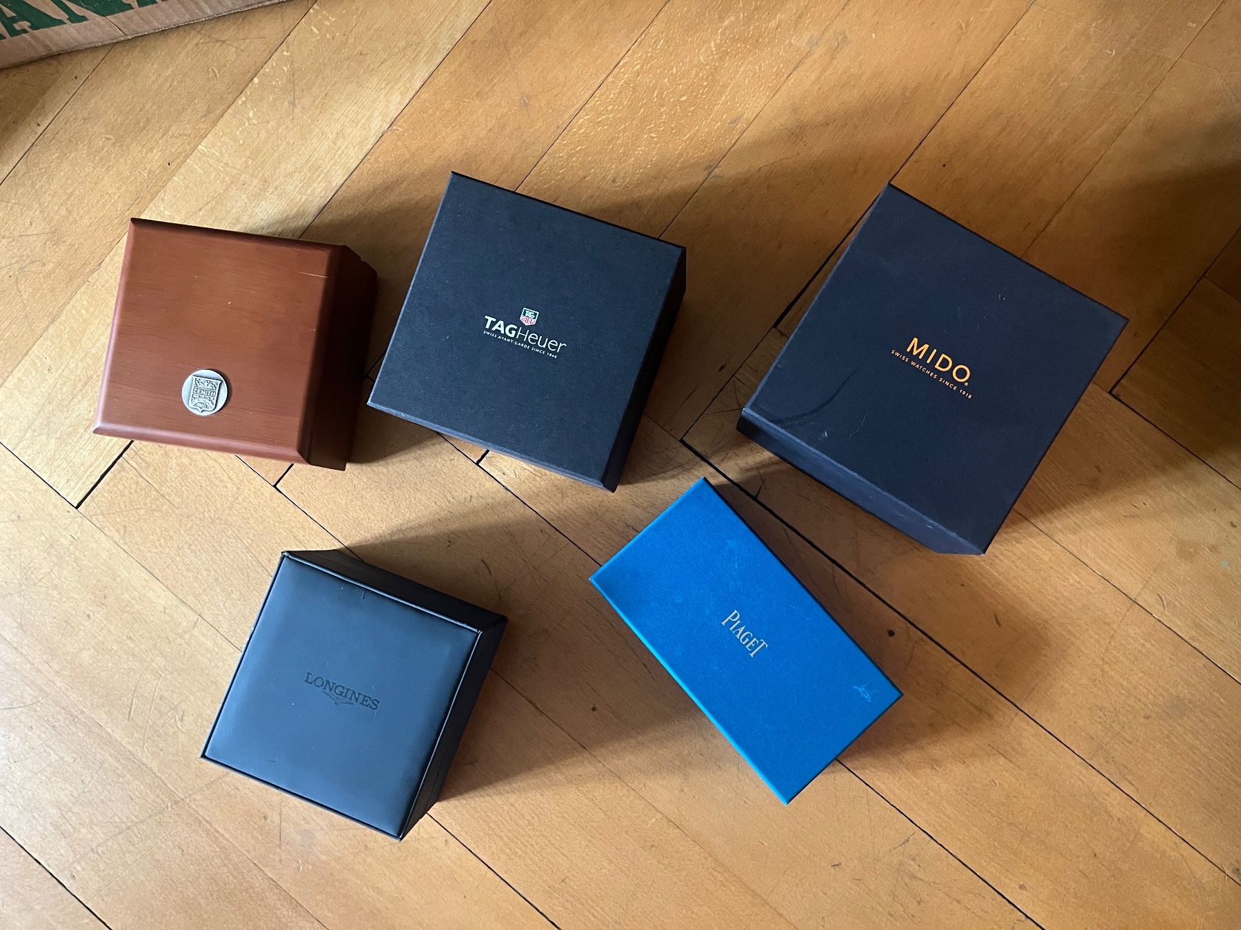 Scatole porta orologi: Lot de boîtes coffrets pour montres – Usato da La Chaux-de-Fonds venduto da fro_g2tl