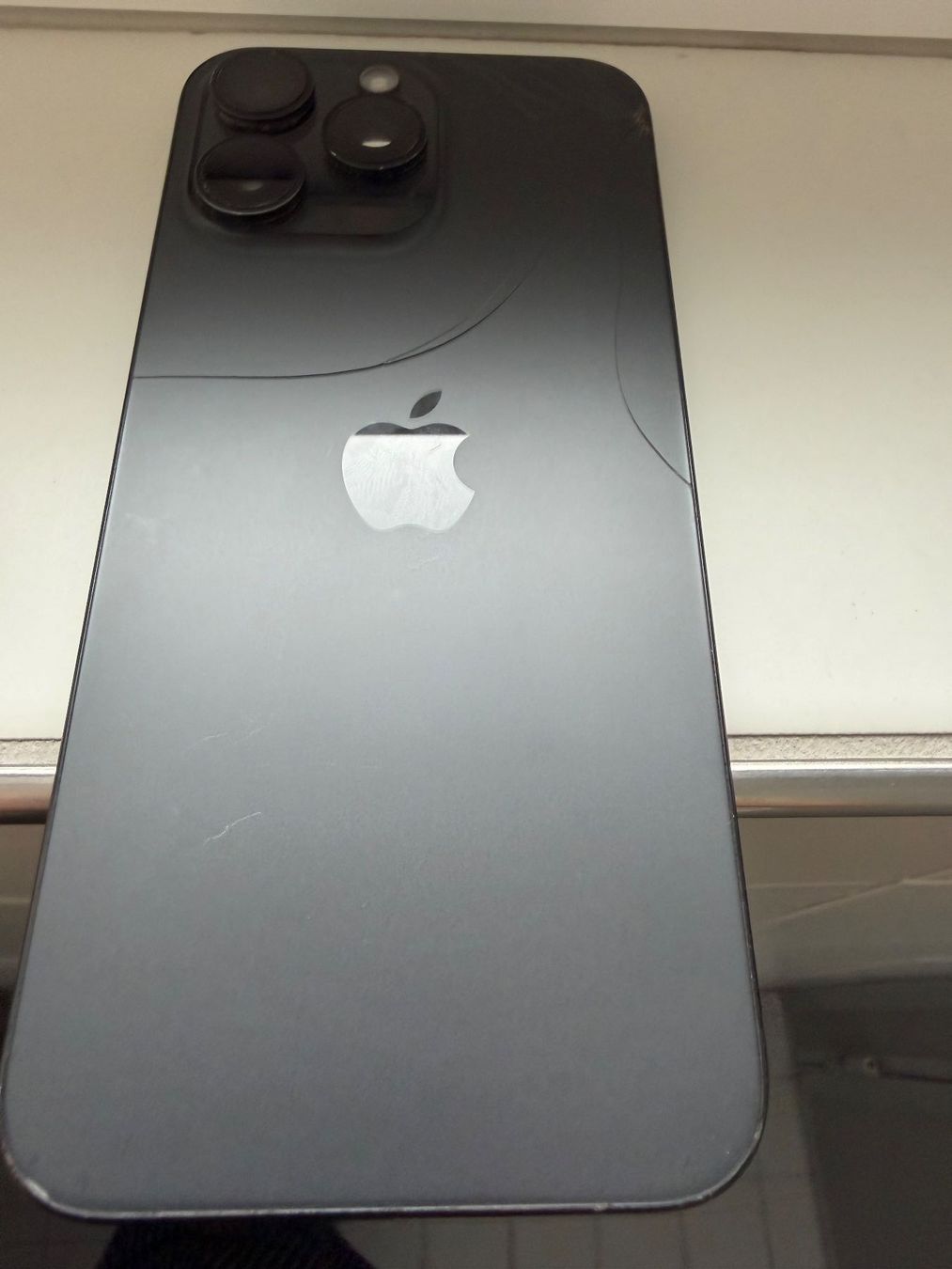 Apple Telefoni cellulari / Smartphones: IPhone 15 Pro Max 256Gb – Usato da Brüttisellen venduto da adizec 1