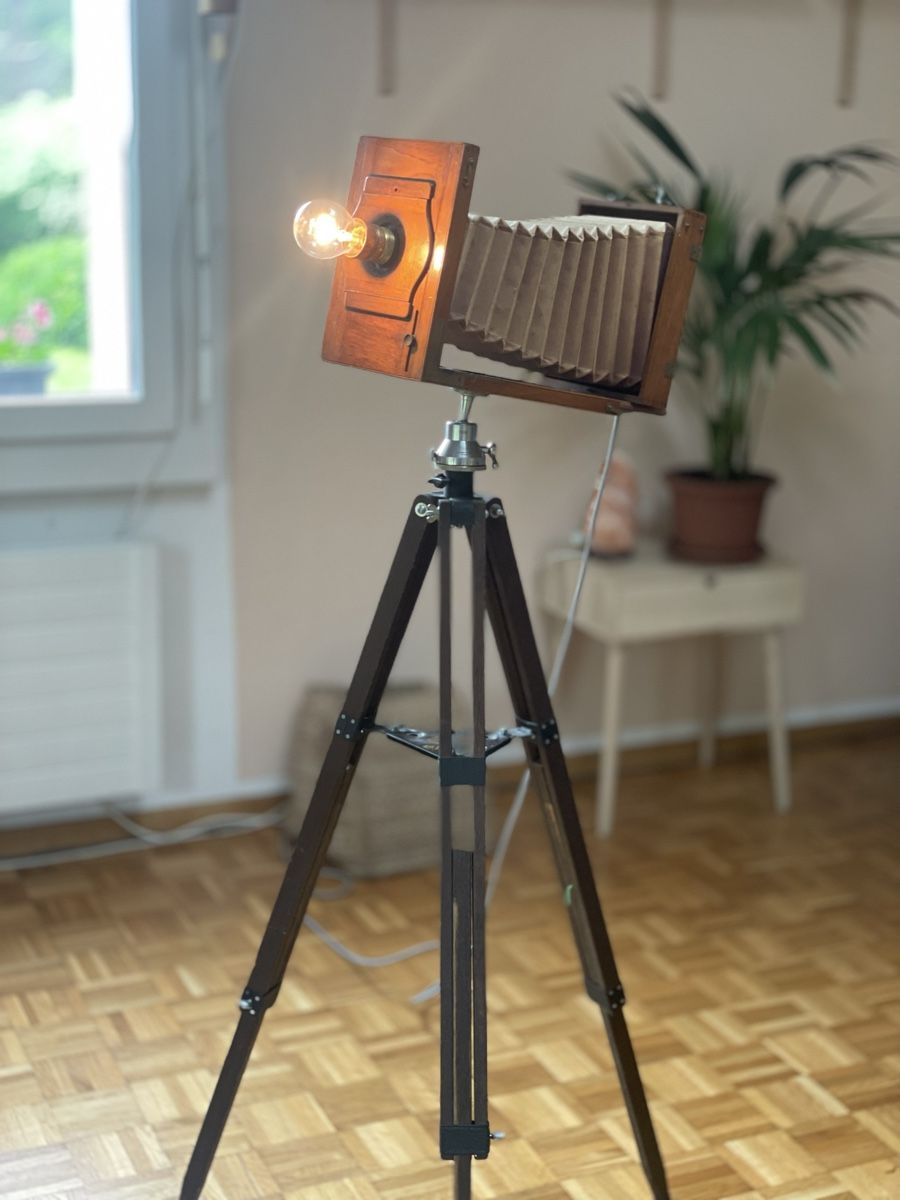 Lampen: Balgenkamera Fotoleuchte Antik E27 dimmbar – Gebraucht aus Zürich von ManuLux 6