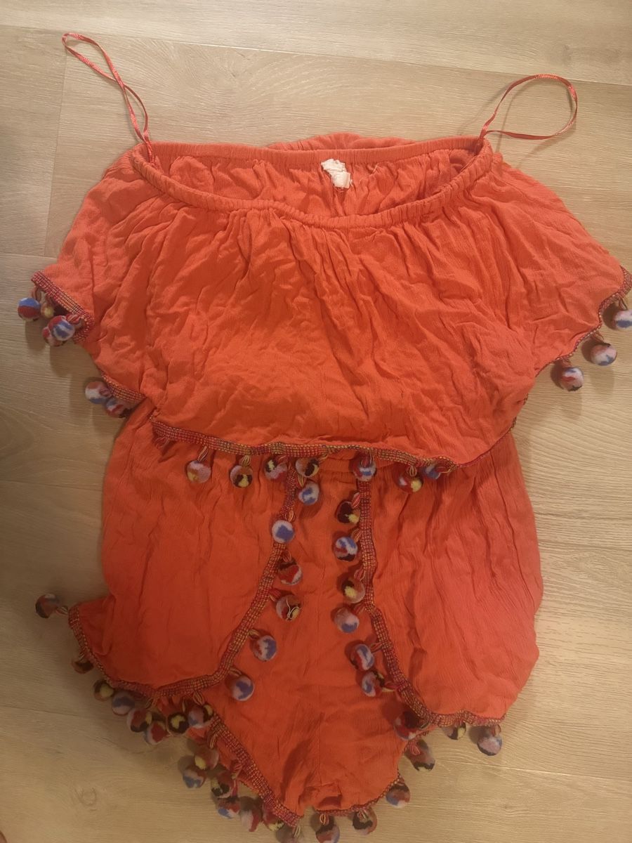 Tute: Kurz-Overall Orange Grösse S mit Bommeln – Nuovo (secondo la descrizione) da Liestal venduto da isa_8y72 4