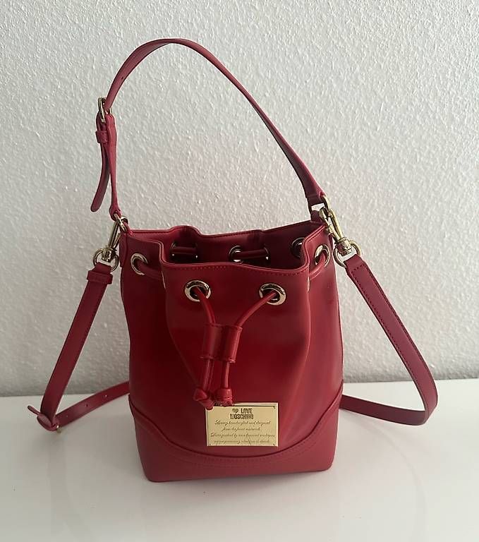Moschino Borse da donna: Seltene LOVE MOSCHINO Handtasche.Versand gratis! – Usato da Flawil venduto da mar_9chb 2