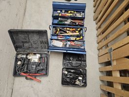 Bohrmaschine mit Zubehör und Werkzeugkoffer gebraucht