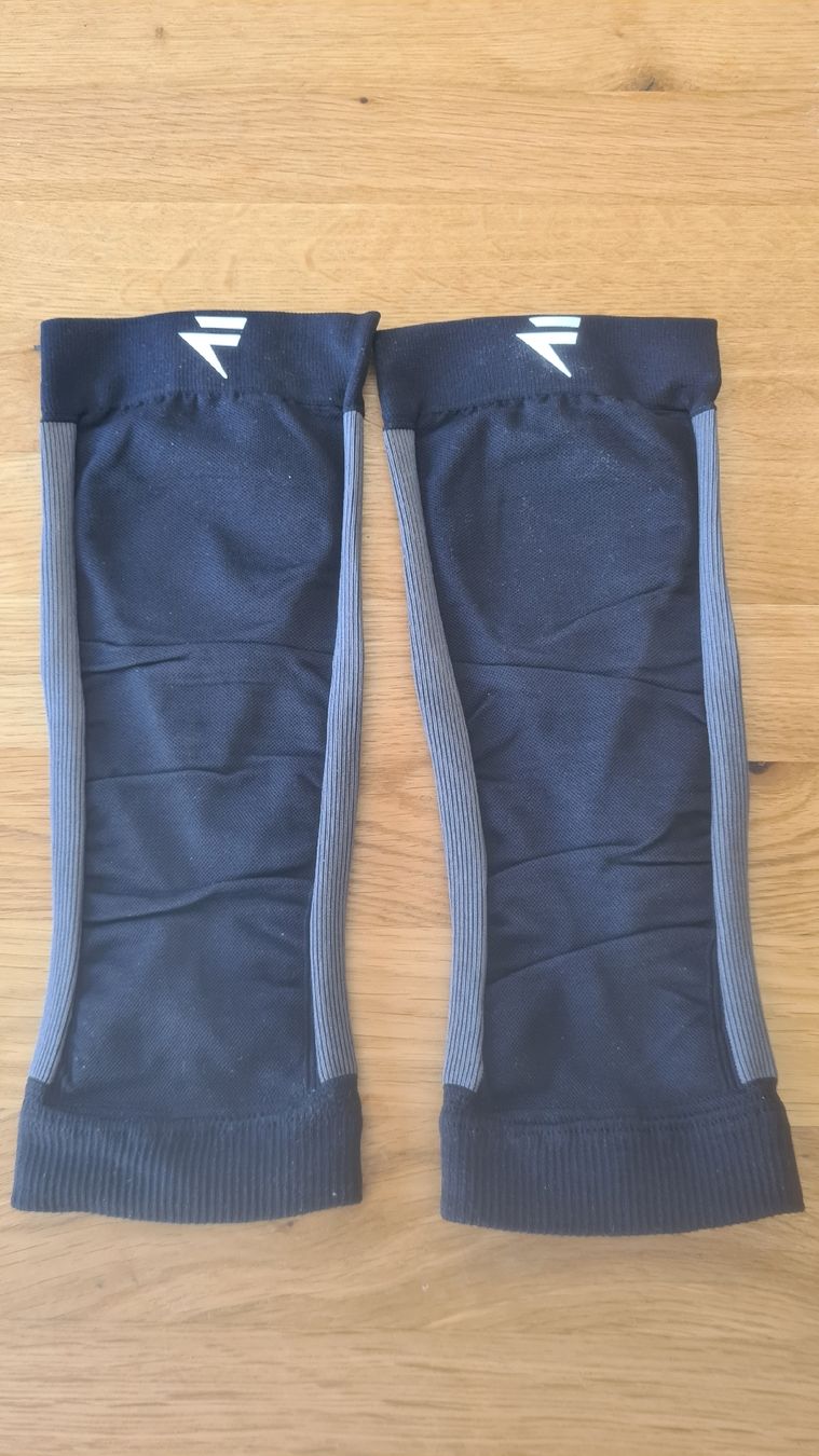 Jambières & Bandages: Compression mollets Flytex, taille M – Neuf avec emballage d'origine à Corbeyrier par hel_t5mq