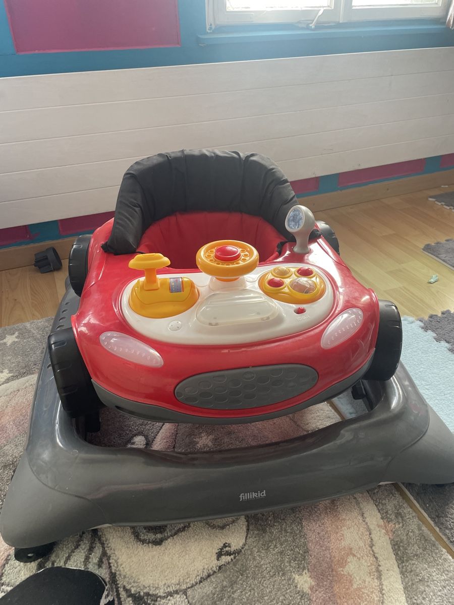 Fahrzeuge für Kinder: Baby Walker Lauflernhilfe Auto rot – Gebraucht aus Goldingen von FirebirdLady92 2