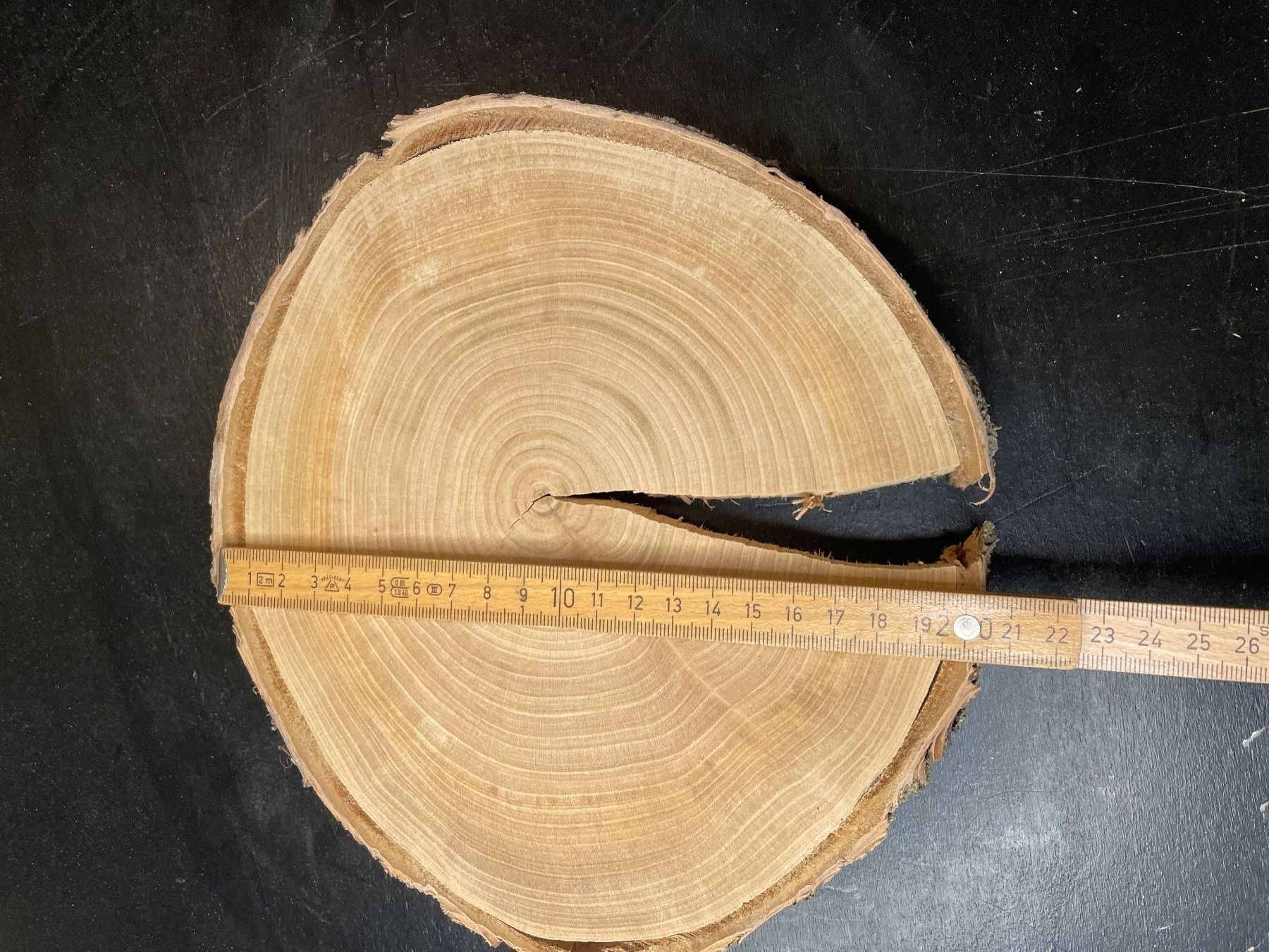 Articoli in legno: Holzscheibe Kirsche alt – Usato da Brunnen venduto da Holz-style 2
