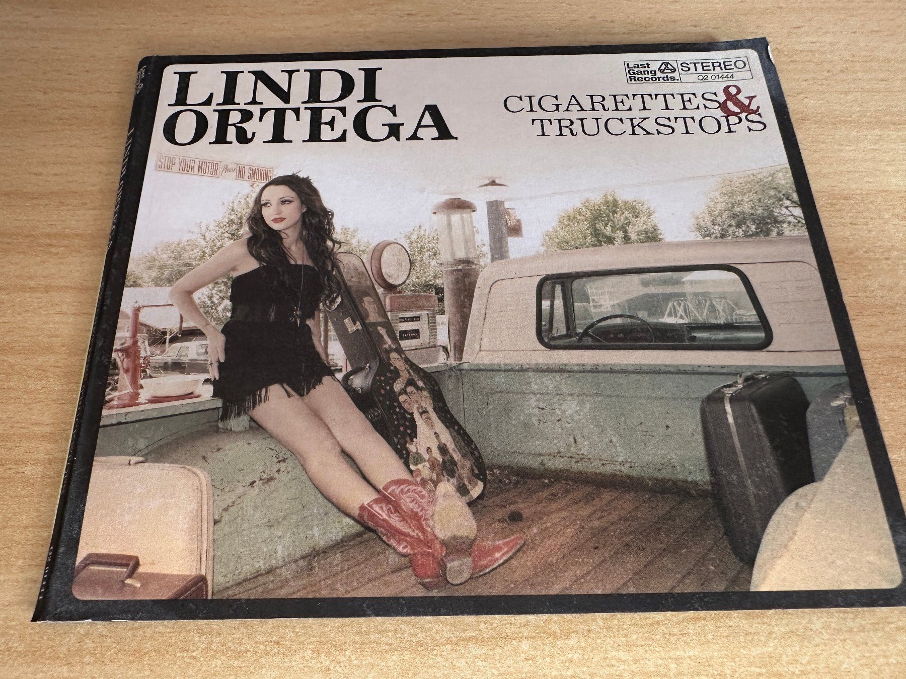 CDs: Lindi Ortega – Cigarettes & Truckstops – Gebraucht aus Rikon im Tösstal von Alpenmutz