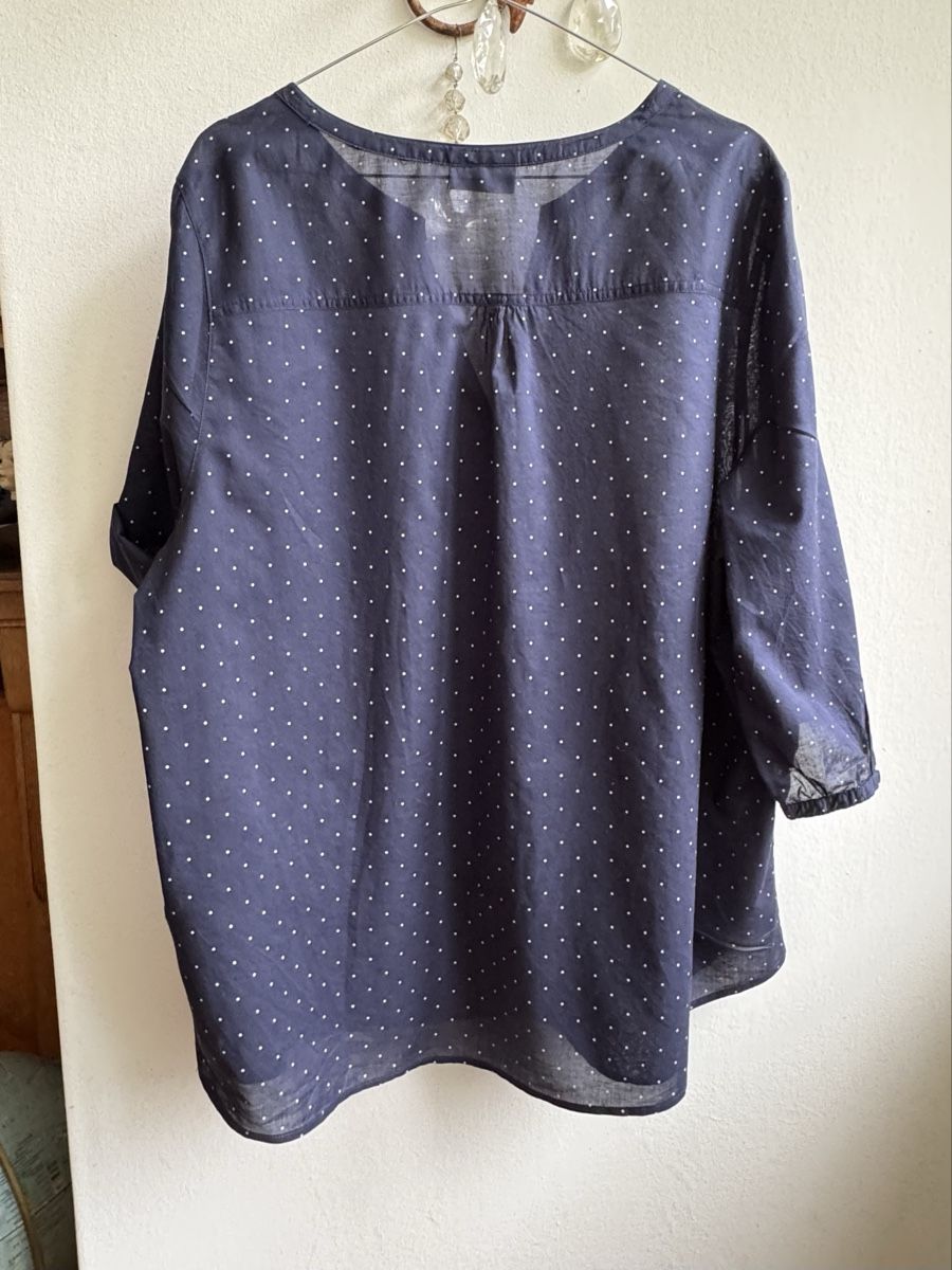 Camicette: Leichte Sommerbluse mit Pünktli – Usato da Solothurn venduto da sim_l6lb 1