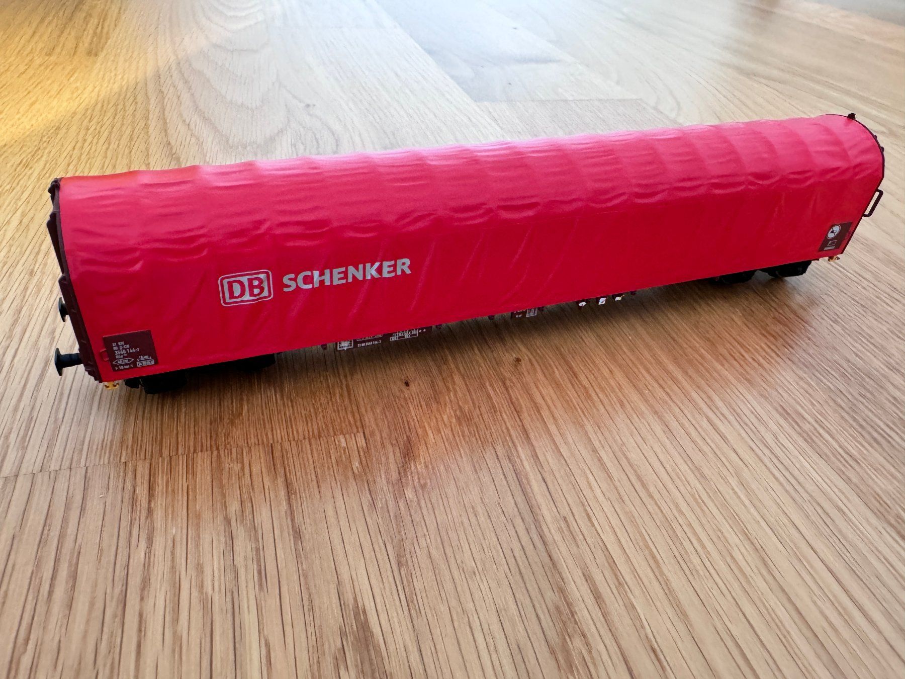 Märklin Modellini di ferrovie: Märklin 47105 DB Rils Schiebeplanenwagen H0 – Usato da Basel venduto da szbdsfrjs