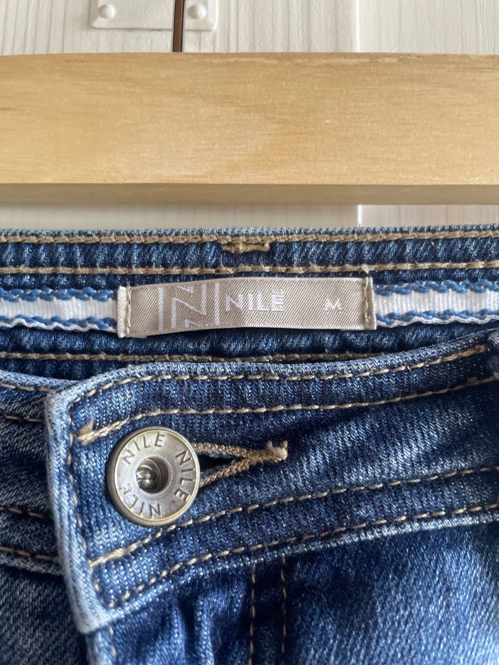 Nile Jeans: Coole Jeans NILE Grösse M – Usato da Lotzwil venduto da malien74 2