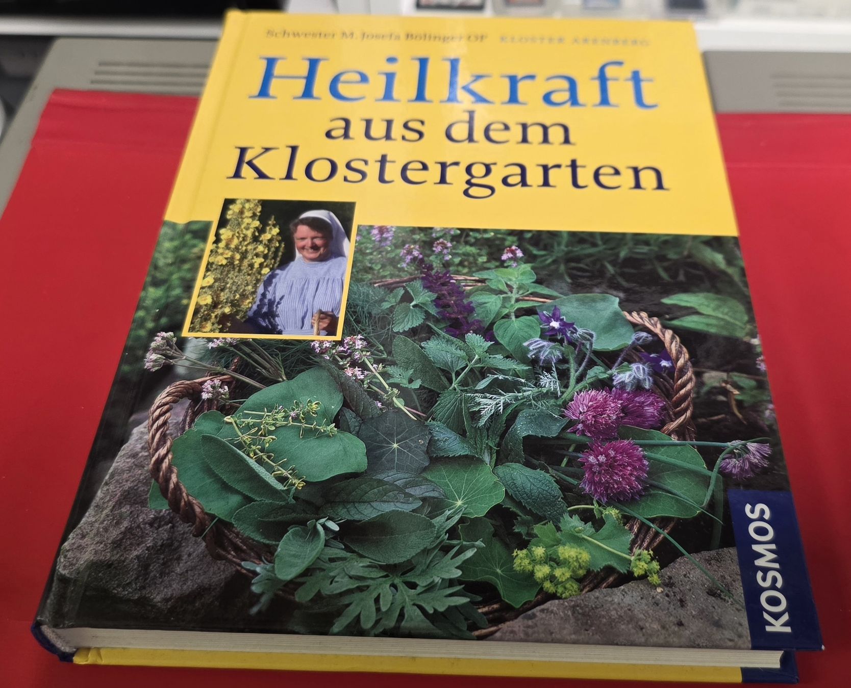 Libri: Heilkraft aus dem Klostergarten - Kosmos - BUCH – Usato da Reinach BL venduto da _MasterK_