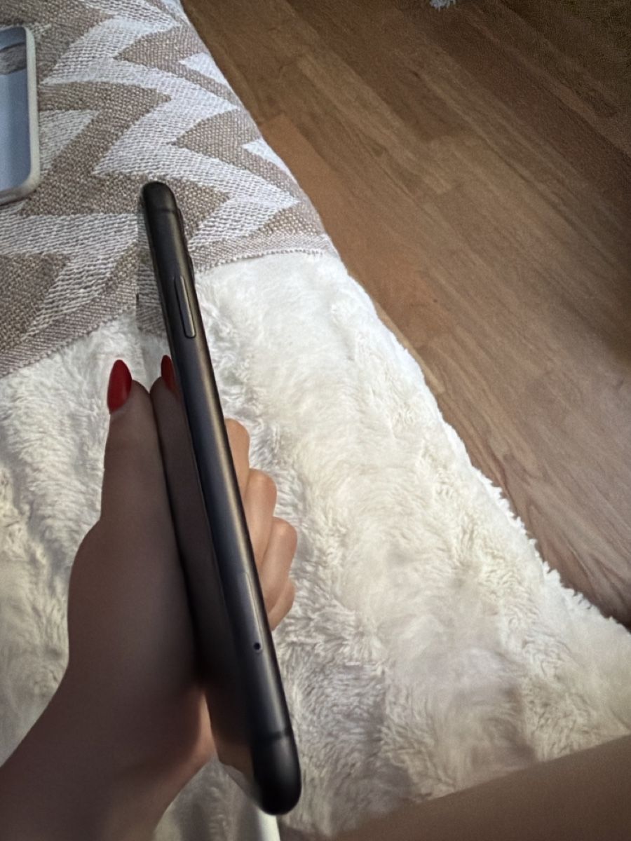 Apple Handys / Smartphones: iPhone 11 noir  – Gebraucht aus Le Locle von Mayd_h 5