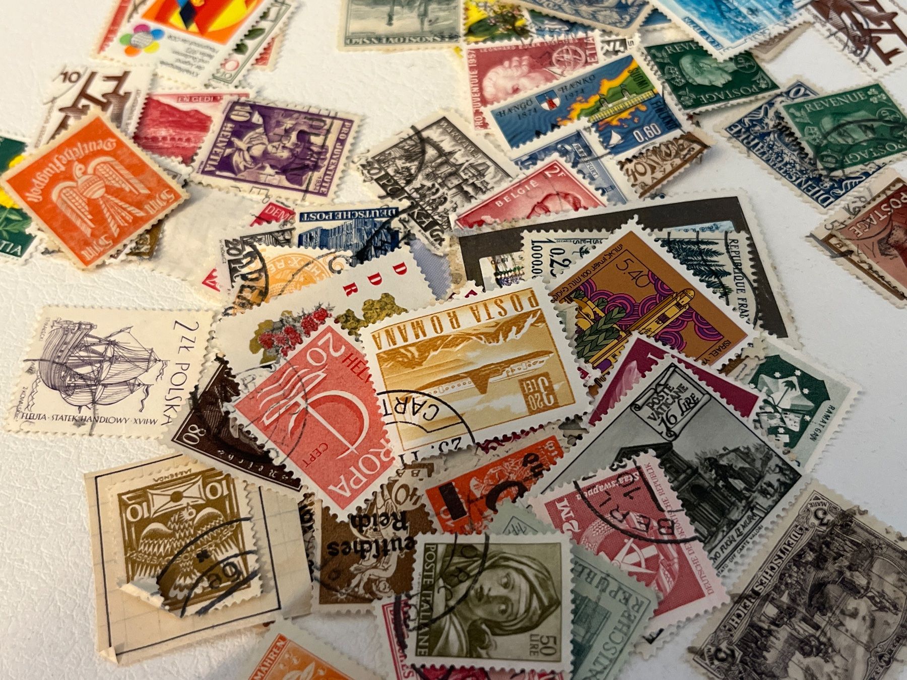 Tutti i francobolli: Lot 48: Mix Briefmarke – Usato da Chiasso venduto da AzenYa
