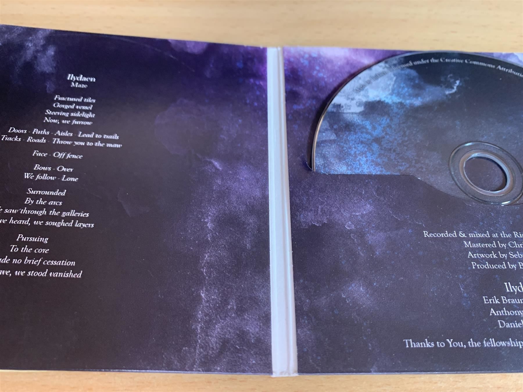 CD: Ilydaen – Maze – Usato da Rikon im Tösstal venduto da Alpenmutz 2