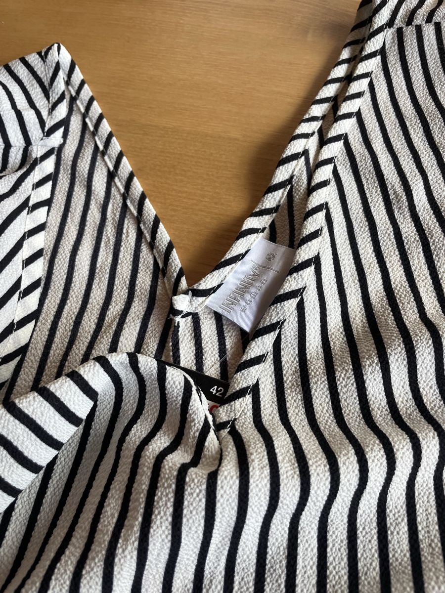 Tops: Damen Top gestreift Grösse 42 NEU – Gebraucht aus Wattwil von Weinachtsmann