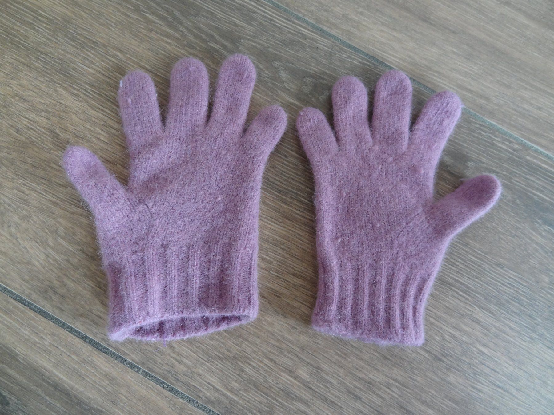 Guanti: Gants doux en laine violette 3-5ans – Usato da Satigny venduto da salvatore73