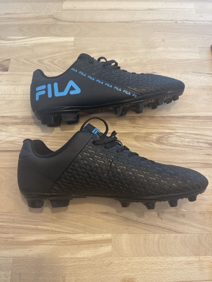 Fila Chaussures hommes: Fussballschuhe Grösse 42 – D'occasion à Dürnten par Singh2949 1