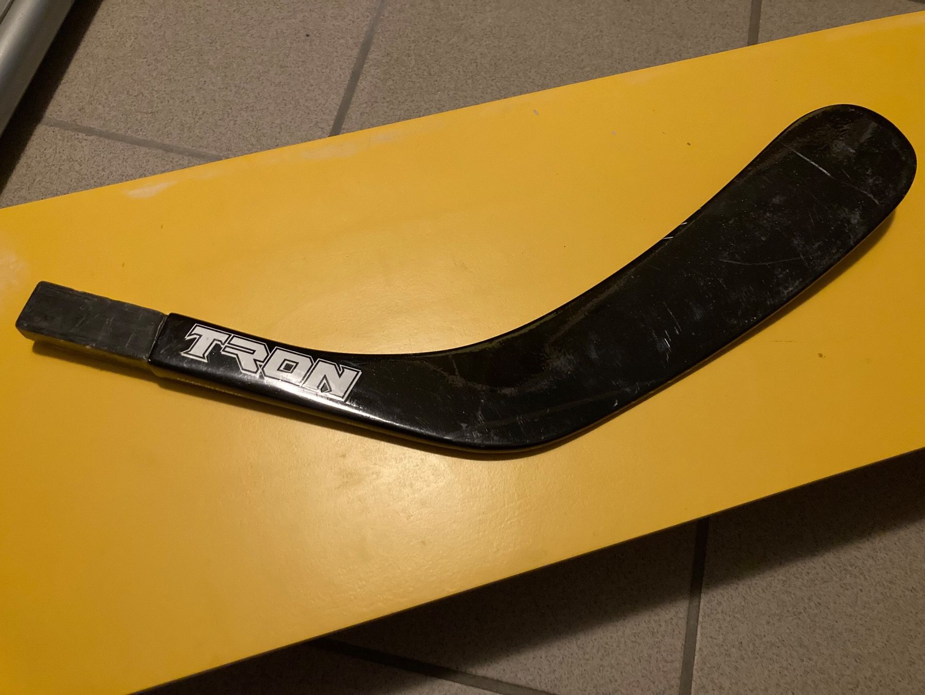 Bastoni & Pale: Carbon Hockey Schaufel (Left) – Nuovo (secondo la descrizione) da Camorino venduto da Vasal 1