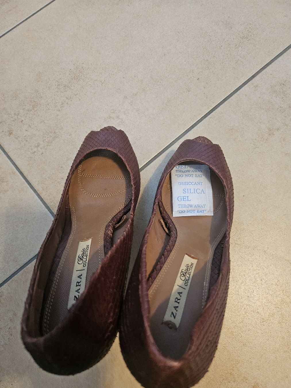 Zara Scarpe da donna: Zara Basic Collection Pumps Plateau dunkelrot Grösse 38 – Usato da Steckborn venduto da suz_v2v6 6
