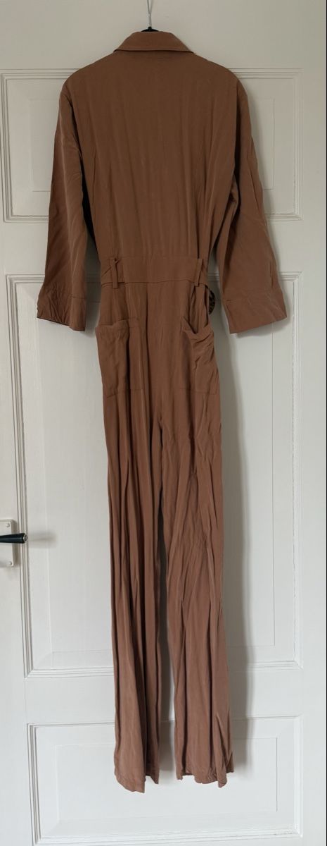 Mango Jumpsuits: Jumpsuit beige terracotta ceinturé Mango, t.L/40 – Gebraucht aus Tavannes von Thriftshop 2