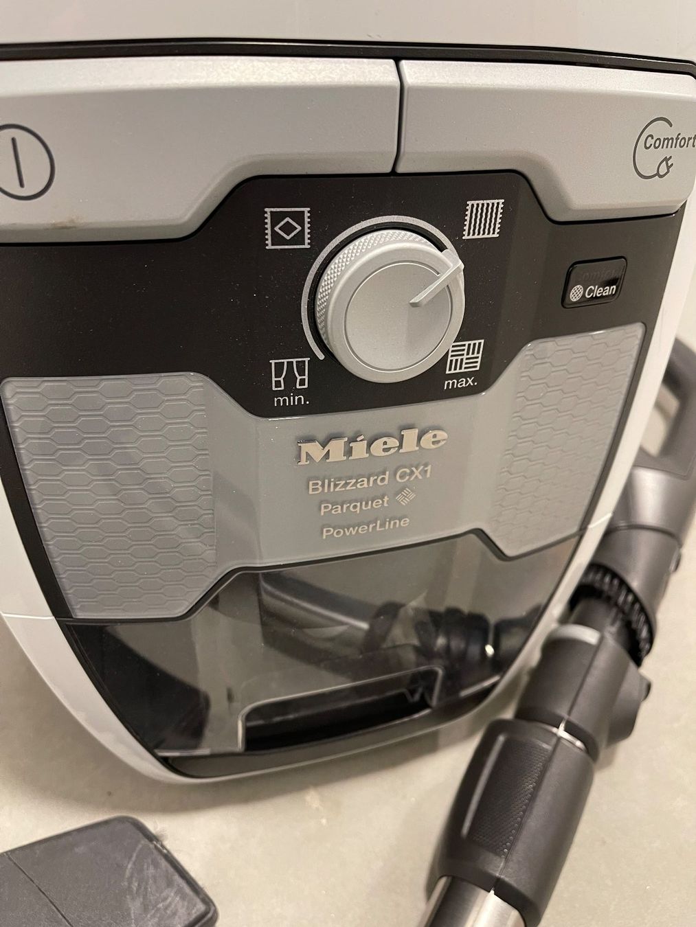 Miele Staubsauger & Zubehör: Miele Blizzard CX 1 Parquet Power Line – Gebraucht aus Lützelflüh-Goldb von lin_v952 3