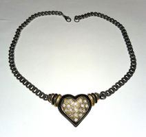 Wunderschöne Gothic-Stil Vintage Halskette mit Herz-Anhänger