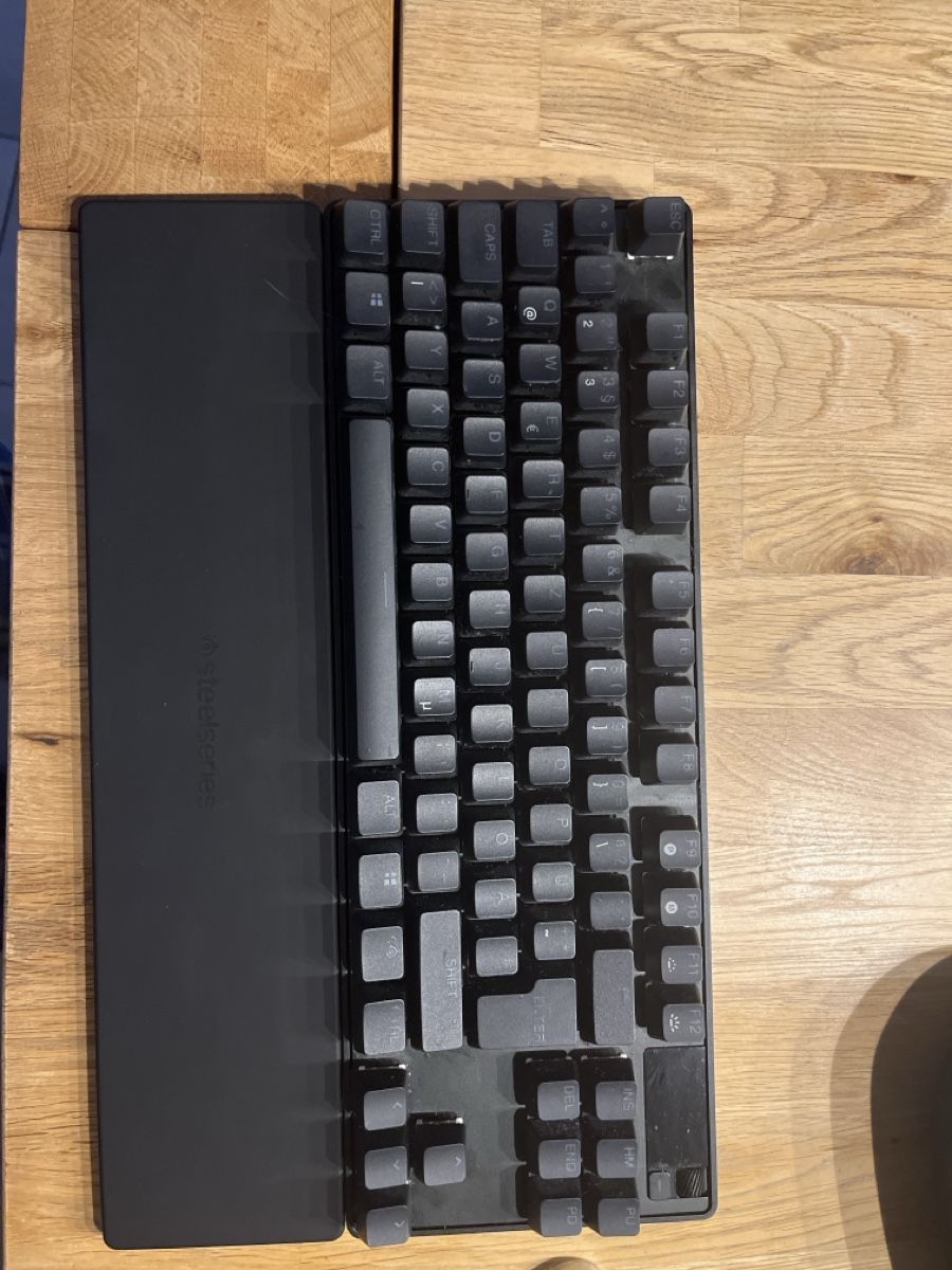Steelseries Tastaturen: Steelseries Apex Prk TKL WL Gen3 2023 – Gebraucht aus Flawil von Poltis