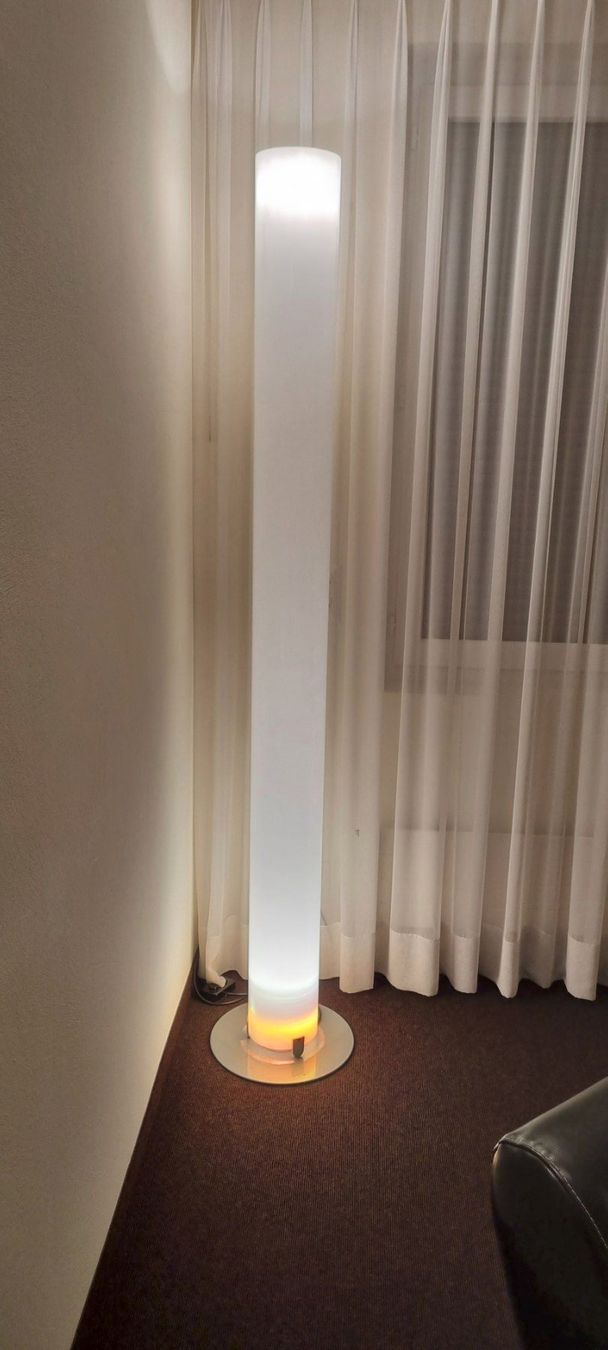 Flos Lampade: Exklusive FLOS Stehlampe – Premium Lichtdesign – Usato da Derendingen venduto da Rider3