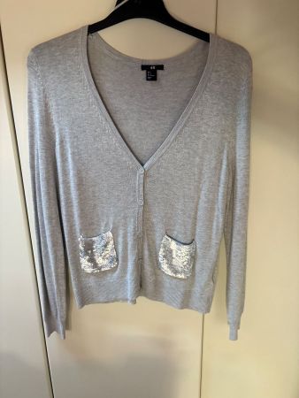 Cardigan size L in great condition
